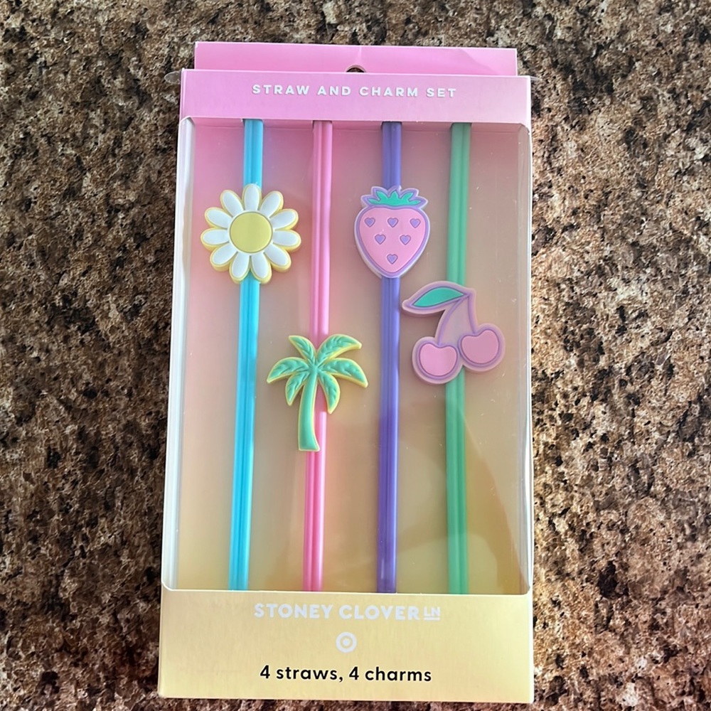 New in box Stoney Clover Lane x Target straws qty 4 with charms